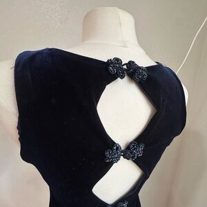 Zum Zum by Niki Livas Vintage Blue Velvet Formal / Cocktail Women’s Dress -